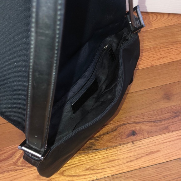 Coach Bag - Picture 3 of 6